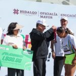 Menchaca entrega Ciudad Deportiva