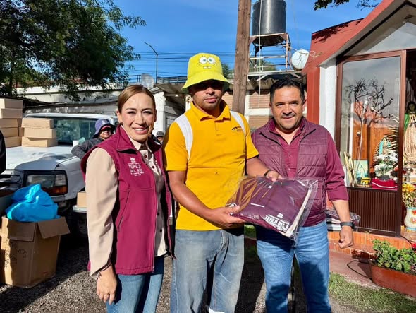 Entregan uniformes y un nuevo camión a Servicios Públicos de Tepeji