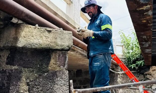 Comisión de Agua Tepeji repara fuga de agua potable en Palo Grande