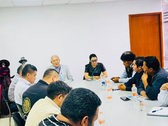 CAAMTROH participa en mesa de trabajo para dar seguimiento a compromisos con vecinos de Tlaltepoxco