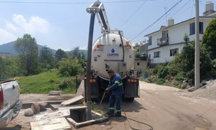 Realizan mantenimiento preventivo para un mejor funcionamiento del sistema sanitario de Tepeji del Río