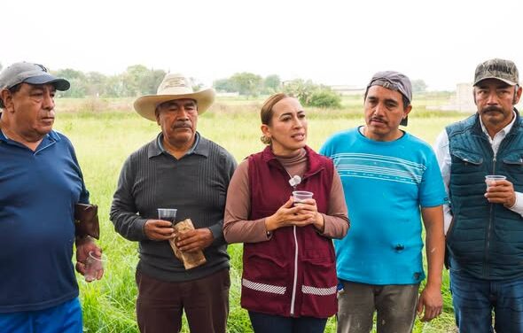 Entregan 3 ollas de concreto para rehabilitación de la calle en Benito Juárez