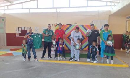 Festejan a los padres del Centro de Atención Infantil de Paseos de la Pradera