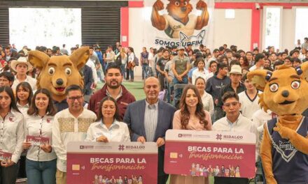 Natividad Castrejón entrega más de mil Becas para la Transformación en la UPFIM
