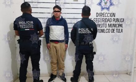 Detiene Policía Municipal a hombre por probable posesión de sustancias ilícitas; investigan posible relación con robos a comercios
