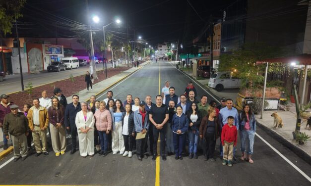 Entregan rehabilitación de la calle Tulipanes en El Salitre con inversión superior a 5.3 millones de pesos