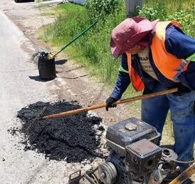 Continúan trabajos de bacheo en Tepeji del Río