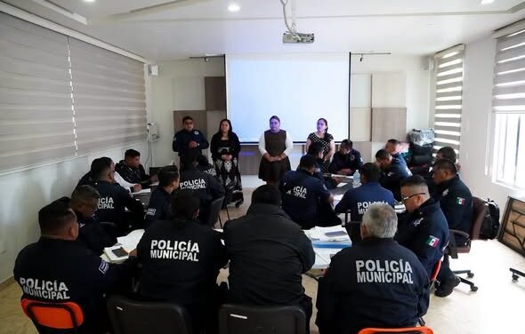Capacitan a policías de Atotonilco de Tula en Informe Policial Homologado