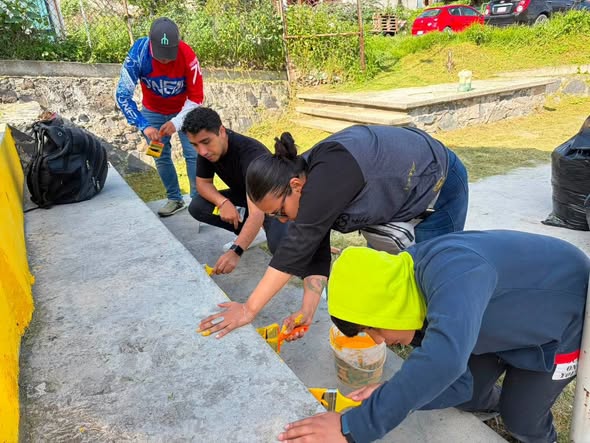Realizan faena comunitaria para rehabilitar cancha en San Mateo