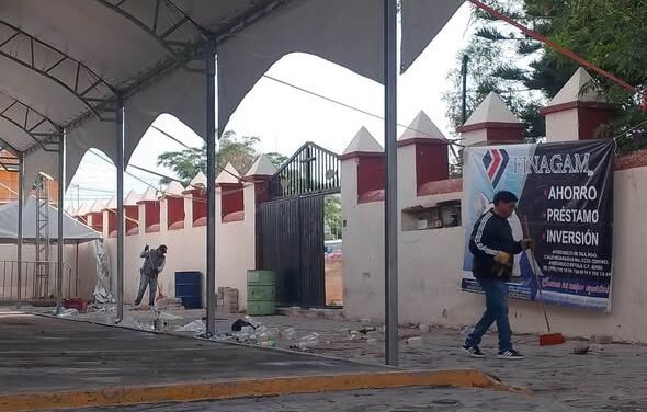 Servicios Públicos mantiene limpios los espacios de la Feria de Santiago Apóstol en Atotonilco de Tula