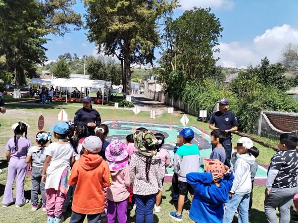 Niñas y niños de Santa María Quelites participan como Mini Agentes Viales