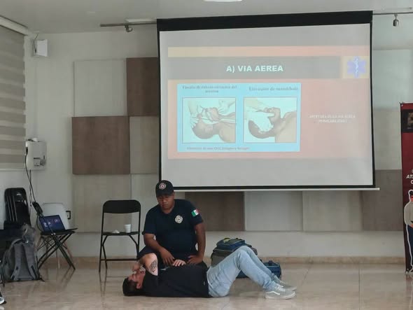 Imparten curso de primeros auxilios básicos para fortalecer la atención a personas con discapacidad en Atotonilco de Tula