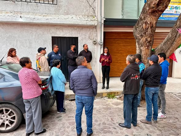 CAAMTROH atiende solicitudes ciudadanas sobre agua potable y drenaje en la colonia San Francisco
