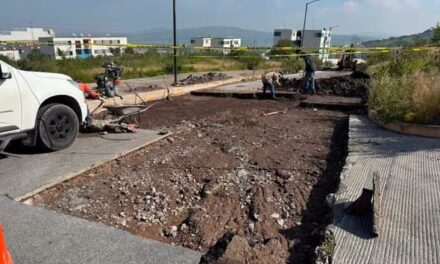 Continúan trabajos de bacheo en Quma