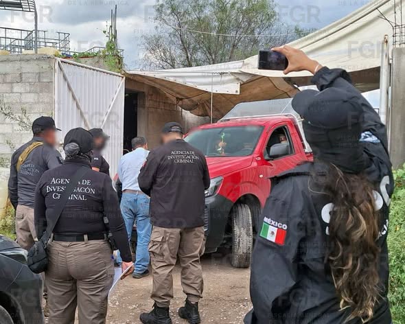 EN CATEO EN ATITALAQUIA, FGR ASEGURÓ MÁS DE SIETE MIL LITROS DE HIDROCARBURO, HAY UN DETENIDO