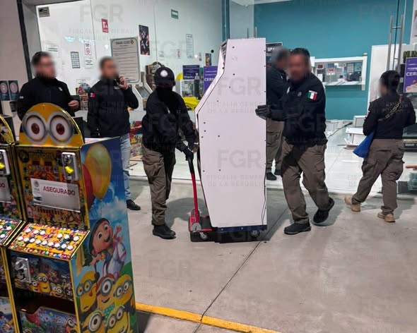 EN CATEO, FGR ASEGURÓ 36 MÁQUINAS TRAGAMONEDAS EN PACHUCA