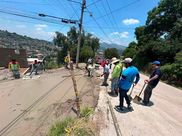 Continúa pavimentación de la calle Rutherford gracias al programa «Acciones que transforman»