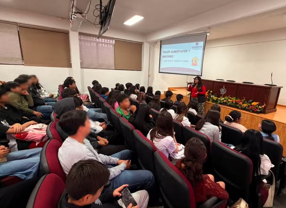 Impulsan bienestar emocional de jóvenes con taller sobre salud y emociones