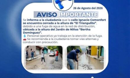 Cierran calle Ignacio Comonfort por fuga de agua en Tepeji