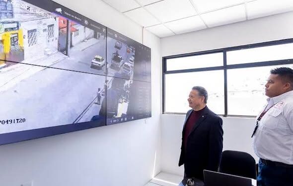 Julio Menchaca inaugura Cuartel de la Policía Estatal Cubitos