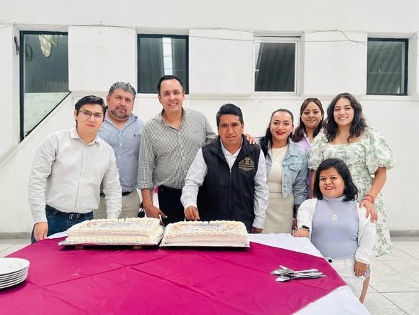 Reconocen labor de barrenderos en Tula de Allende