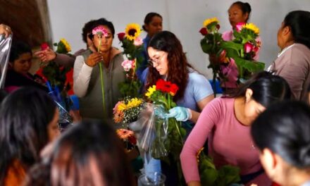 Impulsan capacitación en floristería para mujeres de Melchor Ocampo