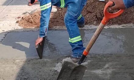 Realizan trabajos de bacheo con concreto en San Mateo 2ª Sección