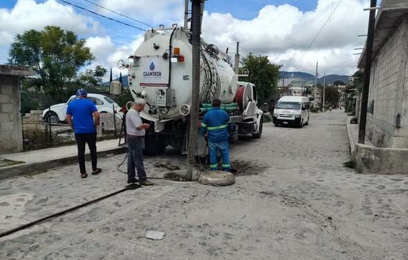 Realizan trabajos de mantenimiento en la red de drenaje de El Carmen en Tepeji
