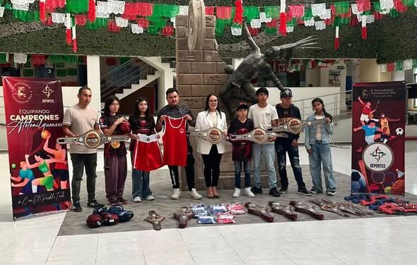 Impulsan talento deportivo con equipamiento para escuela de boxeo en Atotonilco