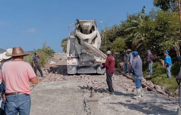 Entregan ollas de concreto para fortalecer actividades productivas en Tinajas