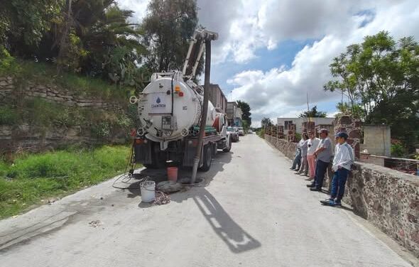 Realizan trabajos de reparación y mantenimiento de redes de agua y drenaje en Tepeji del Río