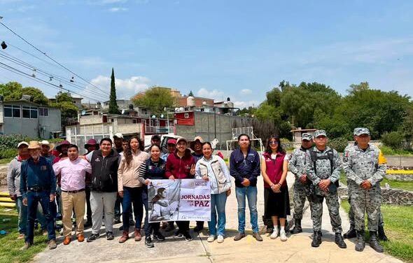 Realizan jornada de limpieza y mejoramiento en cancha de San Mateo, Tepeji