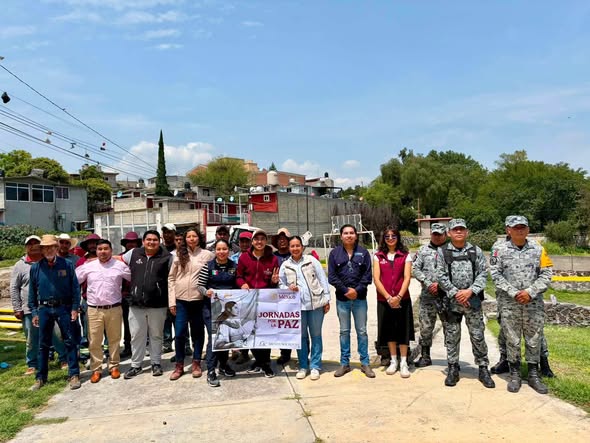 Realizan jornada de limpieza y mejoramiento en cancha de San Mateo, Tepeji