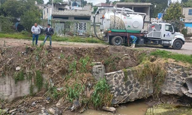 Concluyen trabajos para atender derrame de drenaje en Tlaxinacalpan