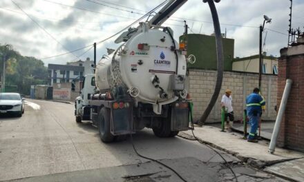 Continúan trabajos de desazolve en la colonia El Edén