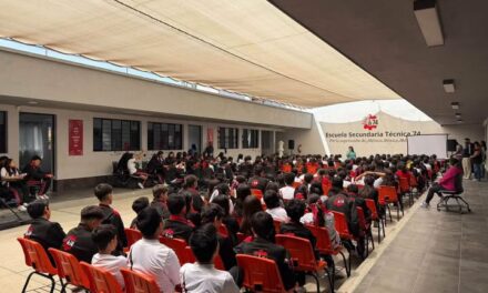 Realizan jornada de prevención del sicuidio en secundaria de Tepeji del Río