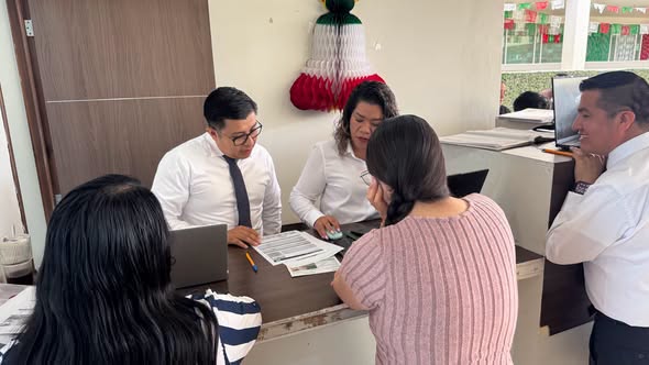 Acercan trámites de la CFE a habitantes de Atotonilco de Tula
