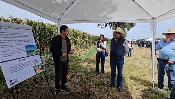 Tepeji del Río participa en jornada sobre tecnología para mejorar cultivos de maíz y frijol