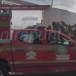 Bomberos rescatan a niño atrapado entre una pared y una barda en Atotonilco de Tula