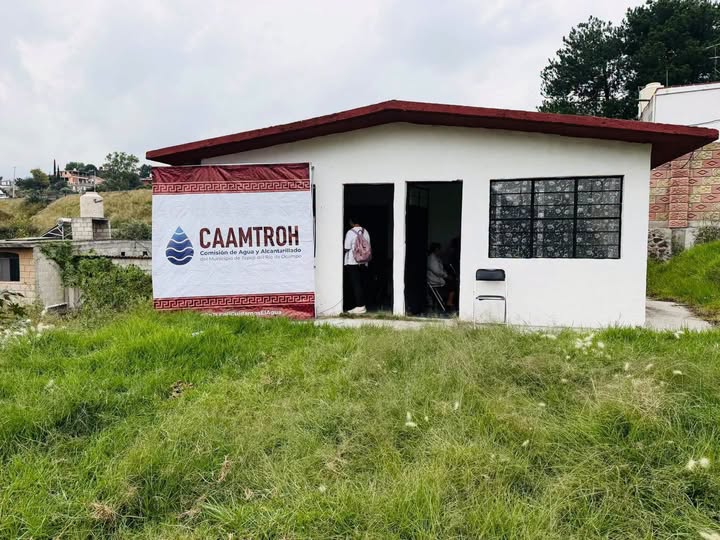 Instalan caja de atención de la Comisión de Agua en Santa Ana Azcapotzaltongo