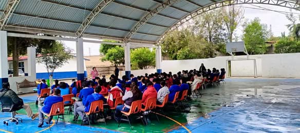 Imparten plática sobre prevención del embarazo adolescente en Tula