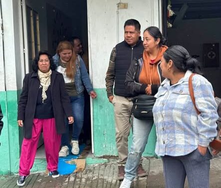 Realizan recorrido en primaria de Santa María Magdalena para evaluar necesidades sanitarias