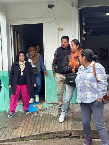 Realizan recorrido en primaria de Santa María Magdalena para evaluar necesidades sanitarias