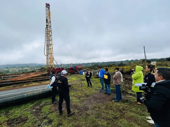 Supervisan avances de la perforación de pozo profundo en Xochitlán de las Flores, Tula de Allende