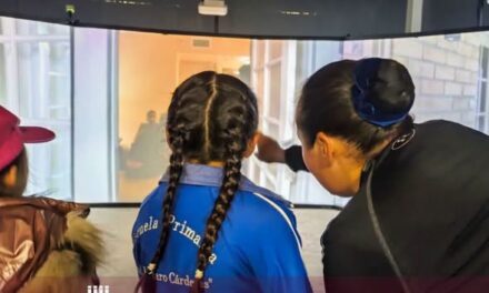 Estudiantes de Santa María Ilucan visitan el Instituto de Formación Profesional