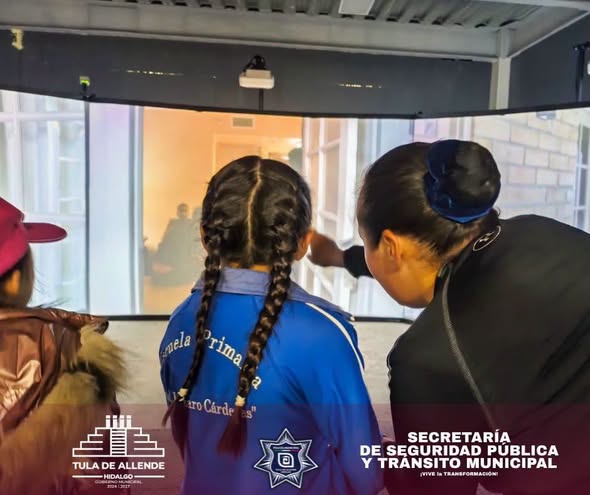 Estudiantes de Santa María Ilucan visitan el Instituto de Formación Profesional