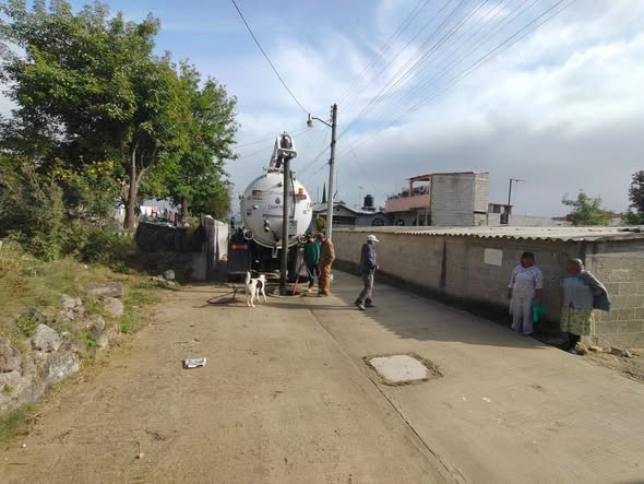 CAAMTROH realiza trabajos de desazolve en San Ildefonso