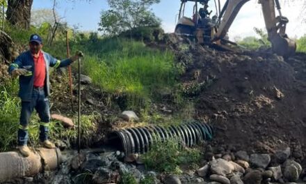 Inician reparación de tubería de drenaje en el rancho La Chorcha, en Tepeji del Río