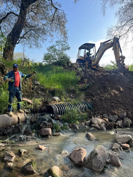 Inician reparación de tubería de drenaje en el rancho La Chorcha, en Tepeji del Río