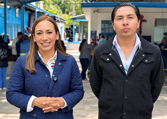 Entrega Gobierno Municipal uniformes a personal de Agua y Alcantarillado en Tepeji del Río